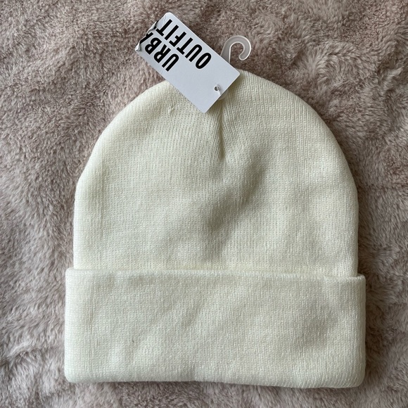2/$20 ✨NWT Urban Outfitters UO Smiley Face 90s Y2K Embroidered Beanie - Picture 5 of 7
